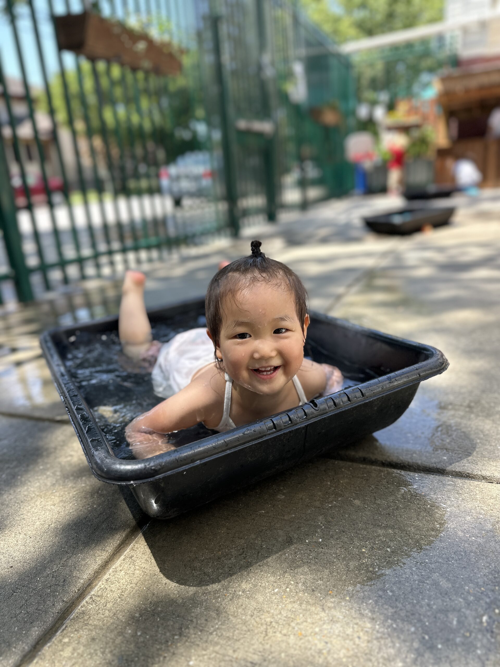 HCS-water play3